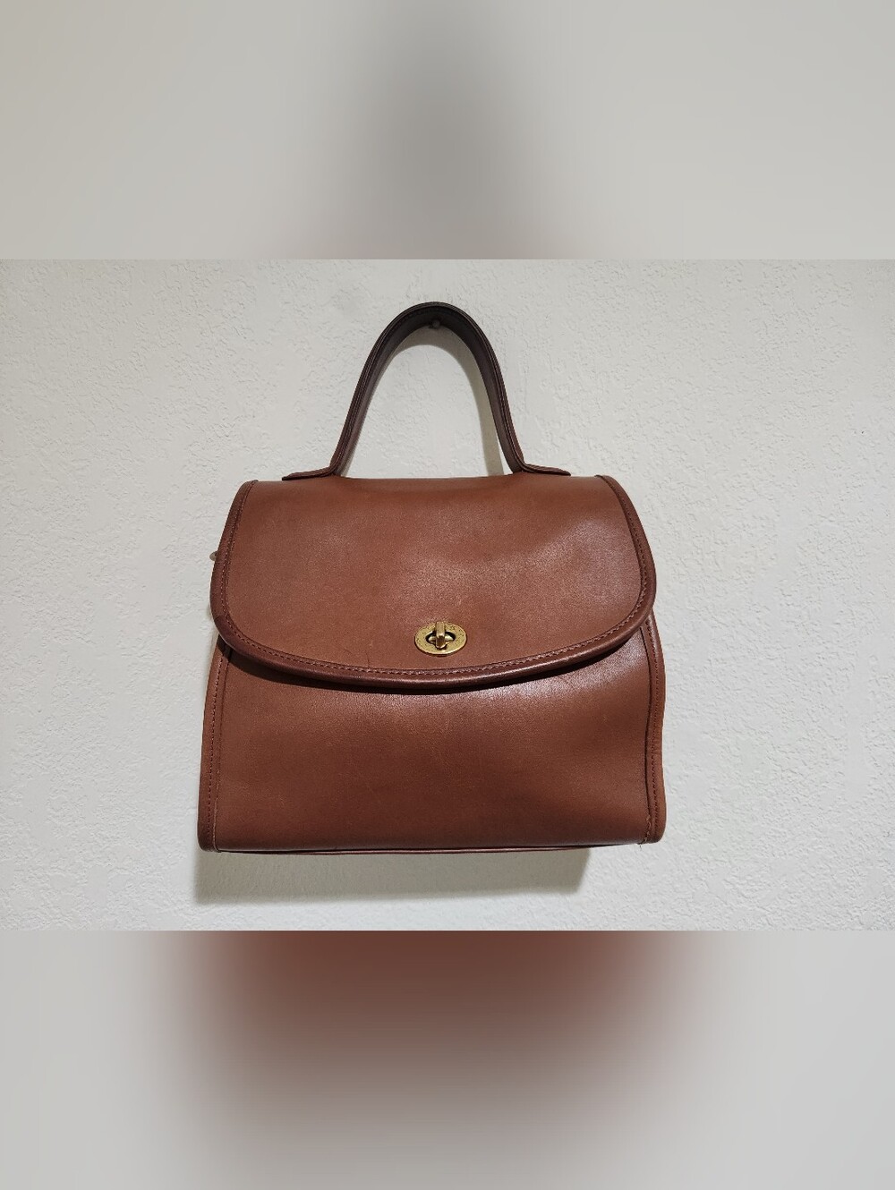 Vintage Coach Manor 9977 - British Tan